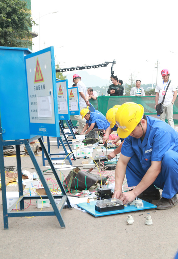 什么叫做電氣設(shè)備的額定電壓？它們是怎樣定義的？